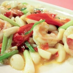 กุ้งผัดพริกขี้หนูกระเทียมโทน