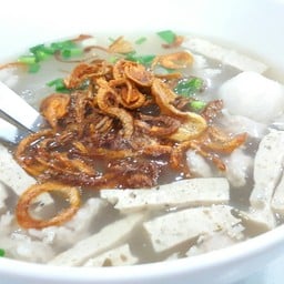 ก๋วยจั๊บญวนหมวดวุฒิ