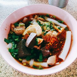 ก๋วยจั๊บเมืองจันท์รสเด็ด