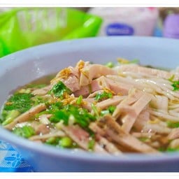 เฝอ ตลาดมืด