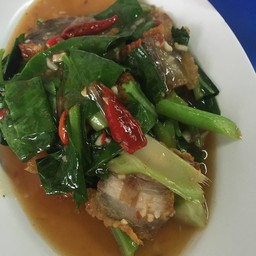 ร้านข้าวต้มปลาชลบุรีเฮียเชด ซอย พระยาสุเรนท์ 33
