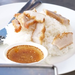 แซบ-เบ๊ ก๋วยเตี๋ยวลูกชิ้นปลา (แม้นศรี2)