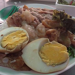 ข้าวขาหมู feat.ไข่พะโล้ (50 บาท)