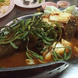 แกงส้มแป๊ะซะปลาช่อนทอด