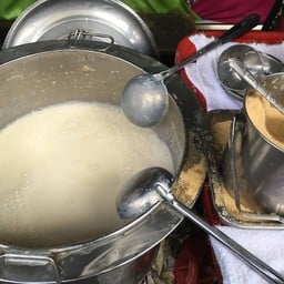 น้ำเต้าหู้บางรัก (เจ้าเก่า)