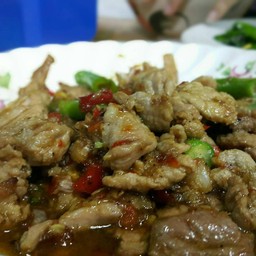 หมูผัดกะปิ กลิ่นหอม..เค็ม เบาๆ