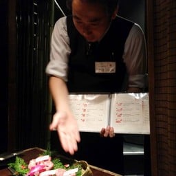 ถือมาวางแล้วบรรยาย