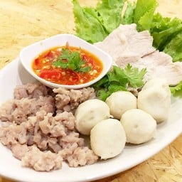 เตี๋ยวแสบตูด