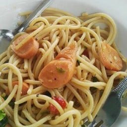 สปาเก็ตตี้ขี้เมาไส้กรอก