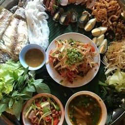แซบ