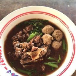 ก๋วยเตี๋ยวป้านวล