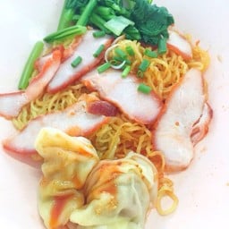 ราชาบะหมี่เกี๊ยว หมูแดงอบน้ำผึ้ง