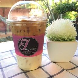 แก้วนี้จะได้กาแฟที่ไม่เข้มมาก ได้รสชาติกาแฟอ่อนๆและความหอมของชาไทย