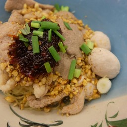 บะหมี่แห้งต้มยำ