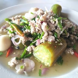 ร้านอาหารลุงแย้ม