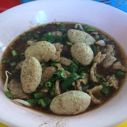 ร้านเจ๊ขวัญ อาหารตามสั่ง ก๋วยเตี๋ยวเรือหมูน้ำตก
