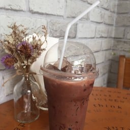 V Coffee & Bakery