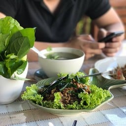 บ้านม่อนนกยูง