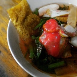 บะหมี่ เย็นตาโฟ ตลาดคิวรถบางคล้า