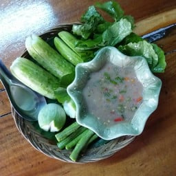 เรือนไม้ชายคลอง