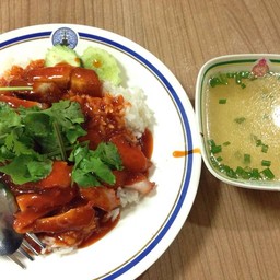 ข้าวหมูแดงหมูกรอบ ศาลอาญา โรงอาหารศาลอาญารัชดา