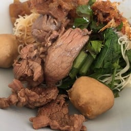 ก๋วยเตี๋ยวเนื้อรสเด็ด
