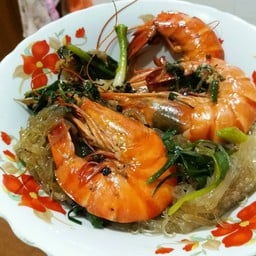 กุ้งอบวุ้นเส้น