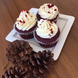 Red Velvet Cupcake 