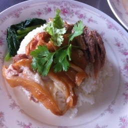 ข้าวมันไก่คุณยาย ปักธงชัย