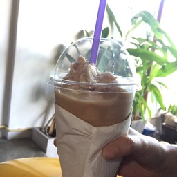 คาปูชิโน่ปั่น - แก้วนี้สำหรับเราเฉยๆ 