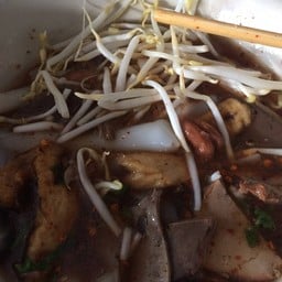 น้องหลิวก๋วยจั๊บ