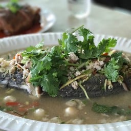 ริมบึง แยกเหม่งจ๋าย