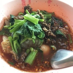 เส้นเล็กเย็นตาโฟ