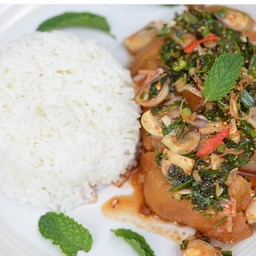 ข้าวลาบไก่ทอด
