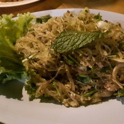 ลาบวุ้นเส้น