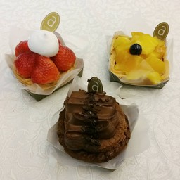 ถ่ายรูปหมู่