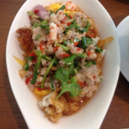 ยำไข่ดาว