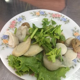 ก๋วยเตี๋ยวลูกชิ้นปลานายใน