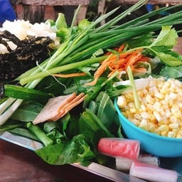 เอ็ม ก้วยเตี๋ยวเรือ