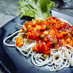 สปาเก็ตตี้ ซอสไก่