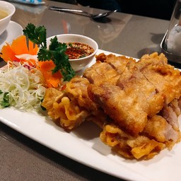 อาหารไทย เรือนไม้