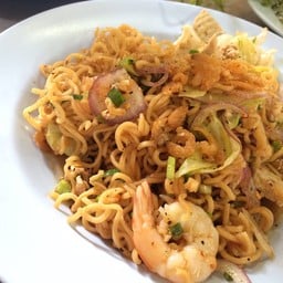 ยำมาม่า