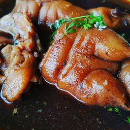 กะเพรากระสอบ By Thipnaree รามอินทรา คู้บอนซอย6