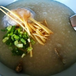 เจ้เปา โจ๊กหมู ตลาดปากทางลำลูกกา