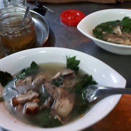 เกาเหลาเลือดหมู (พิเศษ)