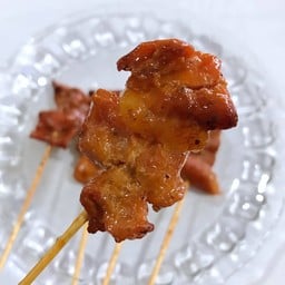 ข้าวเหนียวหมูปิ้งชาววัง ป้าติ่ว - ลุงไก่