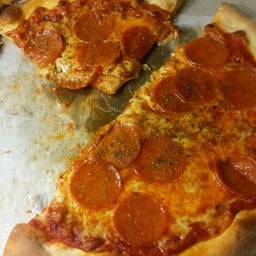 Famous Amadeus Pizza New York, USA