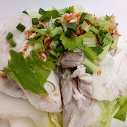 ก๋วยจั๊บน้ำข้นเจ้แดง