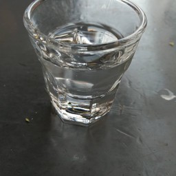 เหล้ากรีก แถมมาให้ชิม