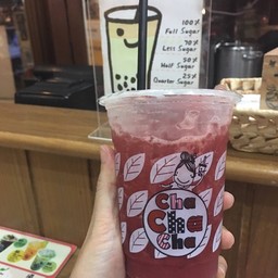 มีเนื้อสตรอว์เบอร์รี่ด้วยเข้มข้นอร่อย